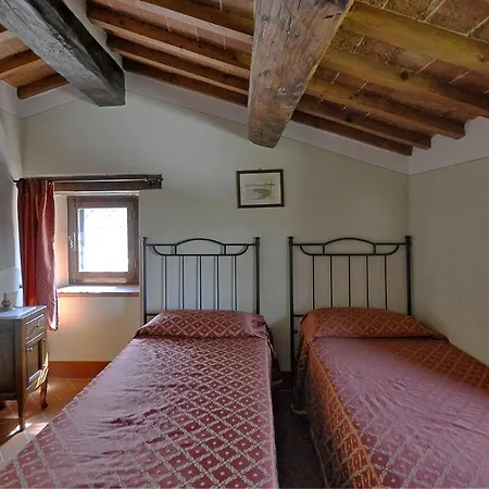 Vernazzano Basso Sleeps 6